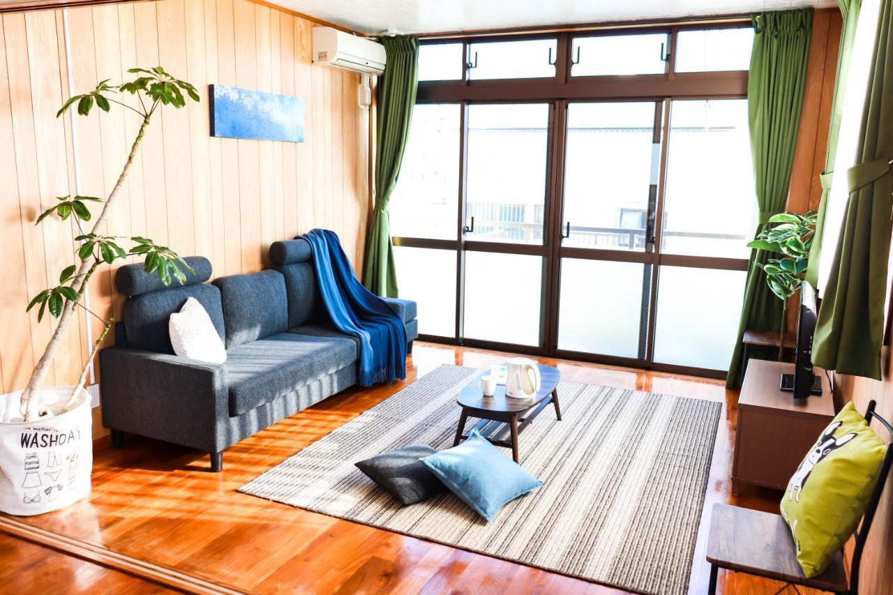 Condominium Hotel Mihama Upi Chatan Exterior foto