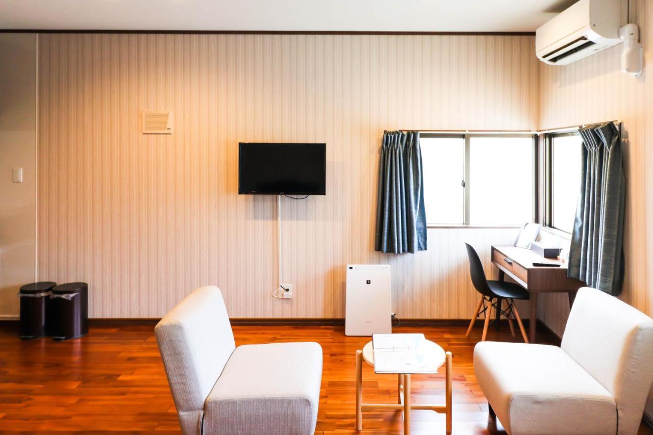 Condominium Hotel Mihama Upi Chatan Cameră foto